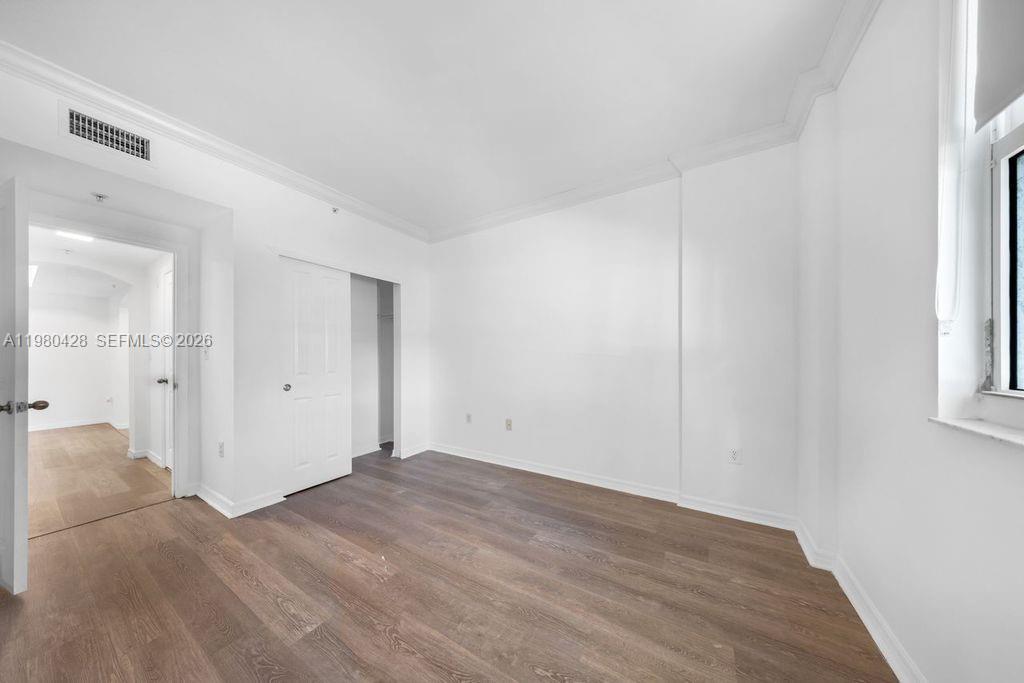 9172 Collins Ave #212 Surfside, FL 33154