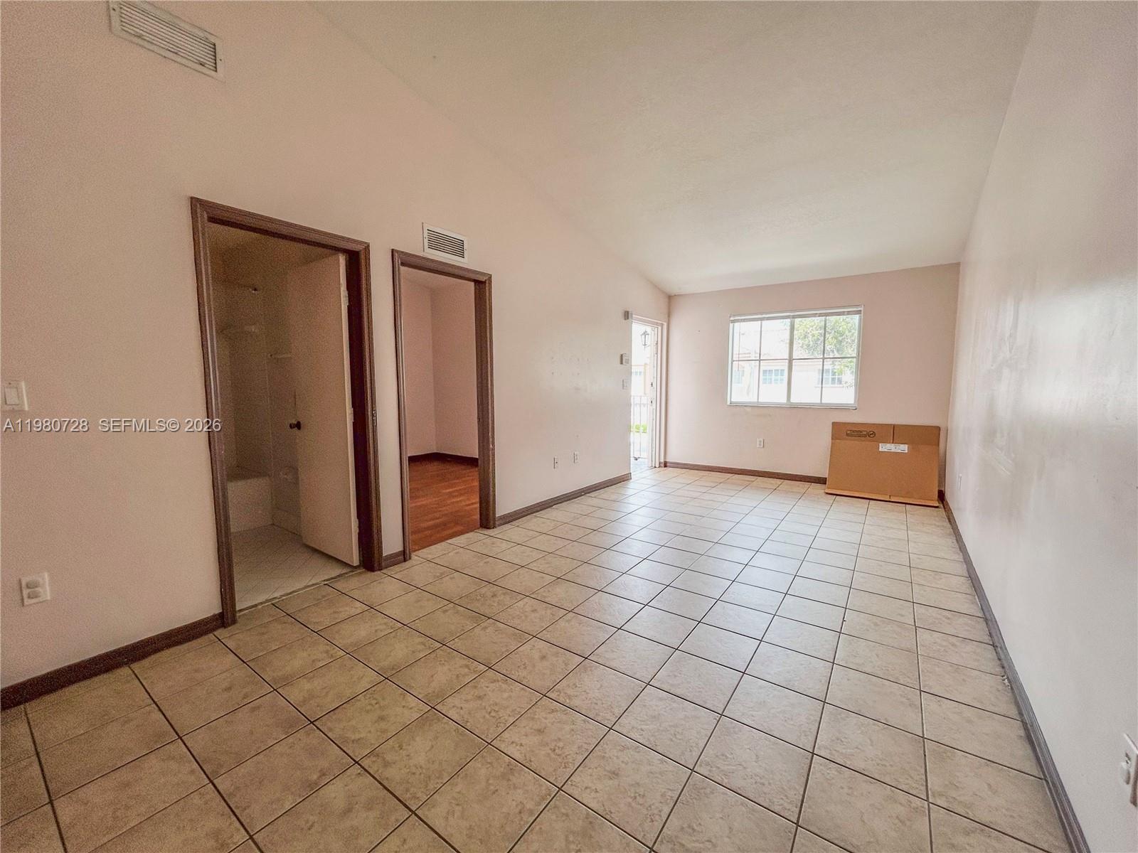 1270 SE 28th Ct #202 Homestead, FL 33035