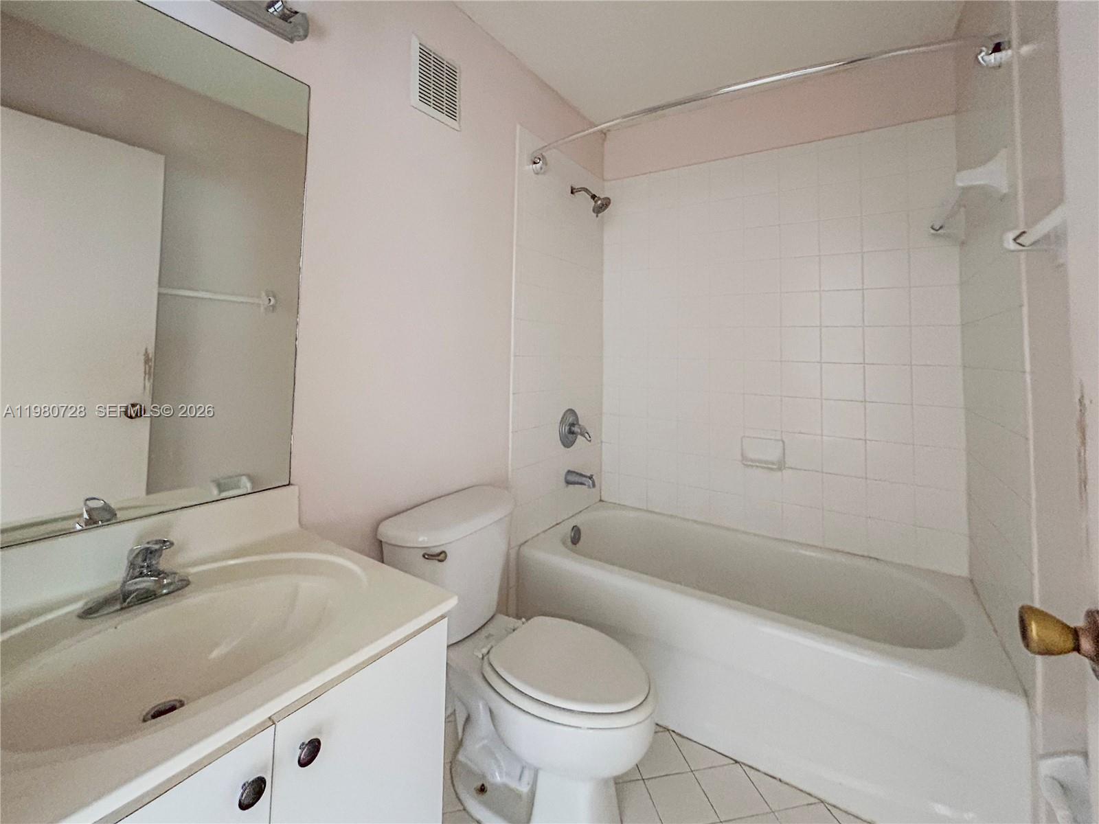 1270 SE 28th Ct #202 Homestead, FL 33035