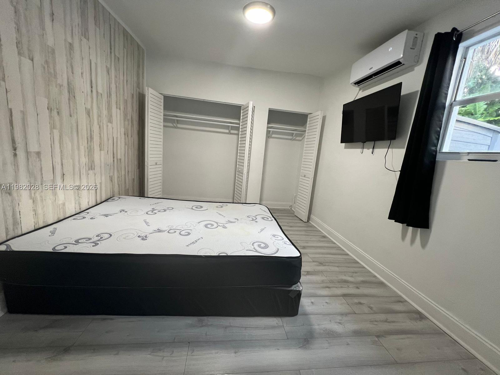 1053 NE 149th St Miami, FL 33161