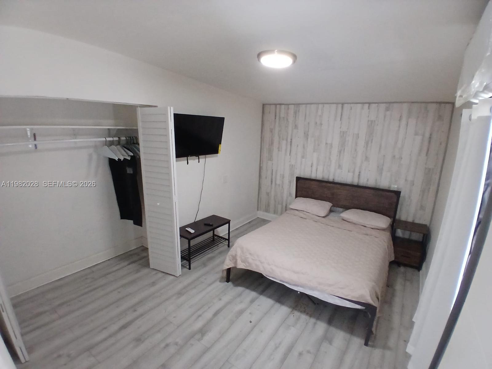 1053 NE 149th St Miami, FL 33161