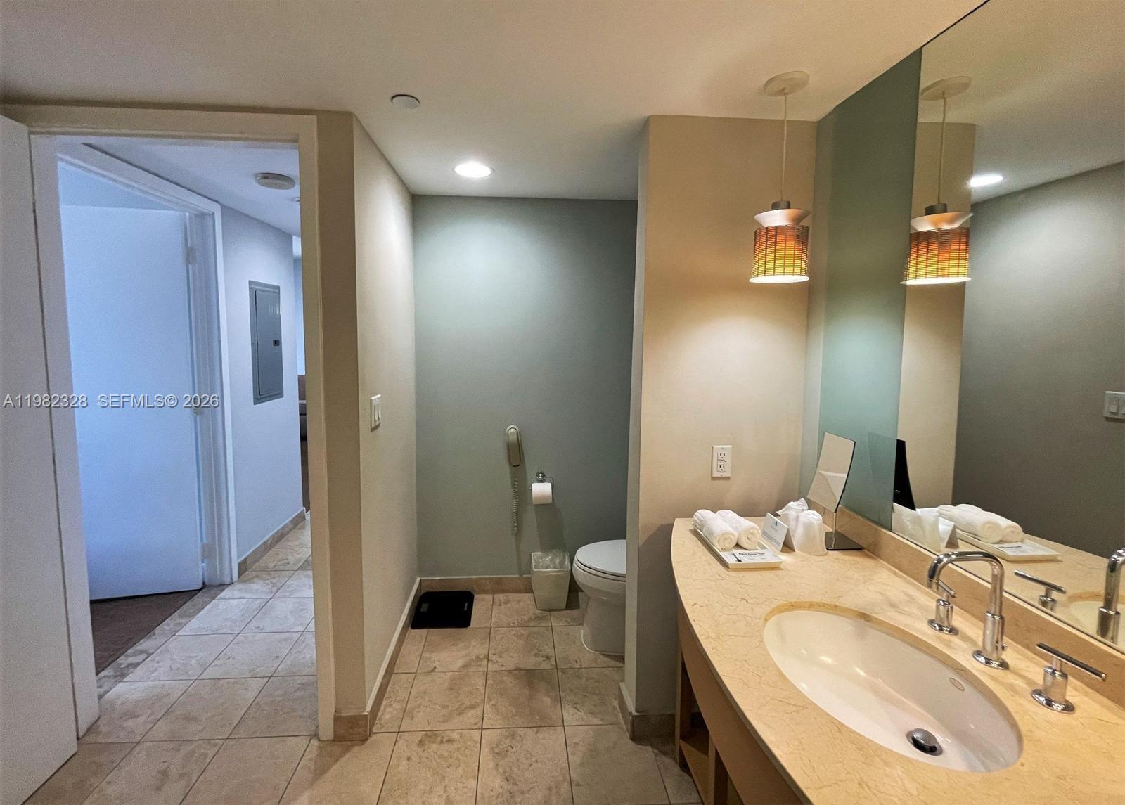 18683 Collins Ave #1206 Sunny Isles Beach, FL 33160