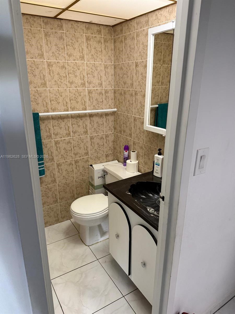 210 172nd St #529 Sunny Isles Beach, FL 33160