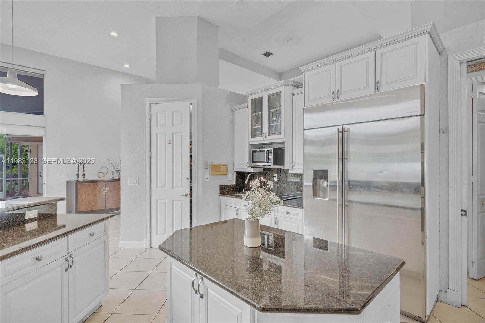 9675 NW 39th Ct Coral Springs, FL 33065