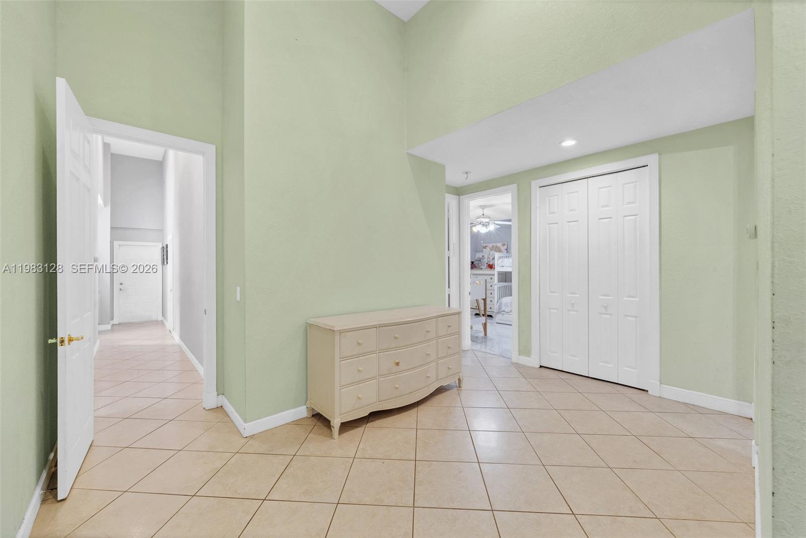 9675 NW 39th Ct Coral Springs, FL 33065