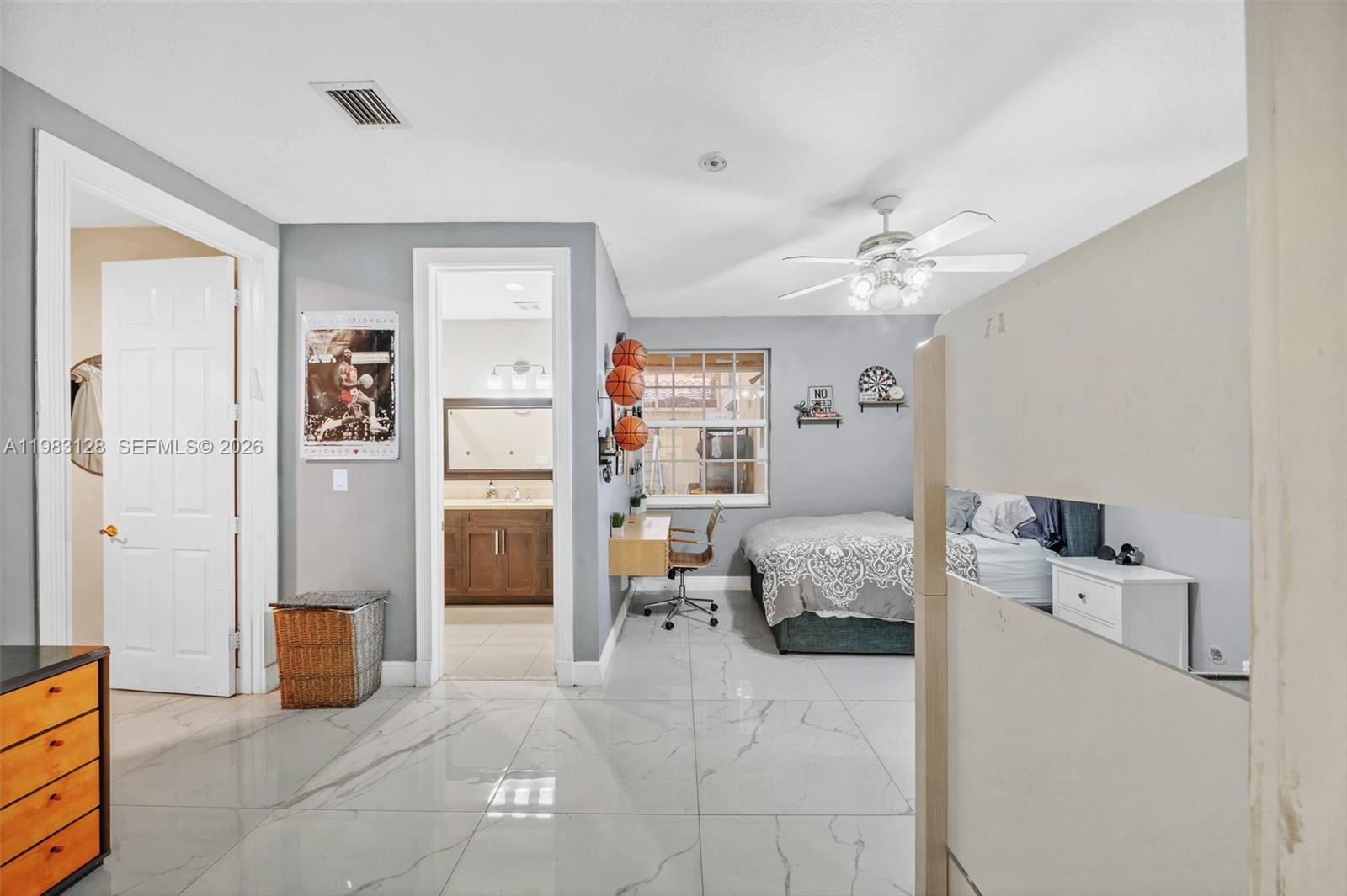 9675 NW 39th Ct Coral Springs, FL 33065