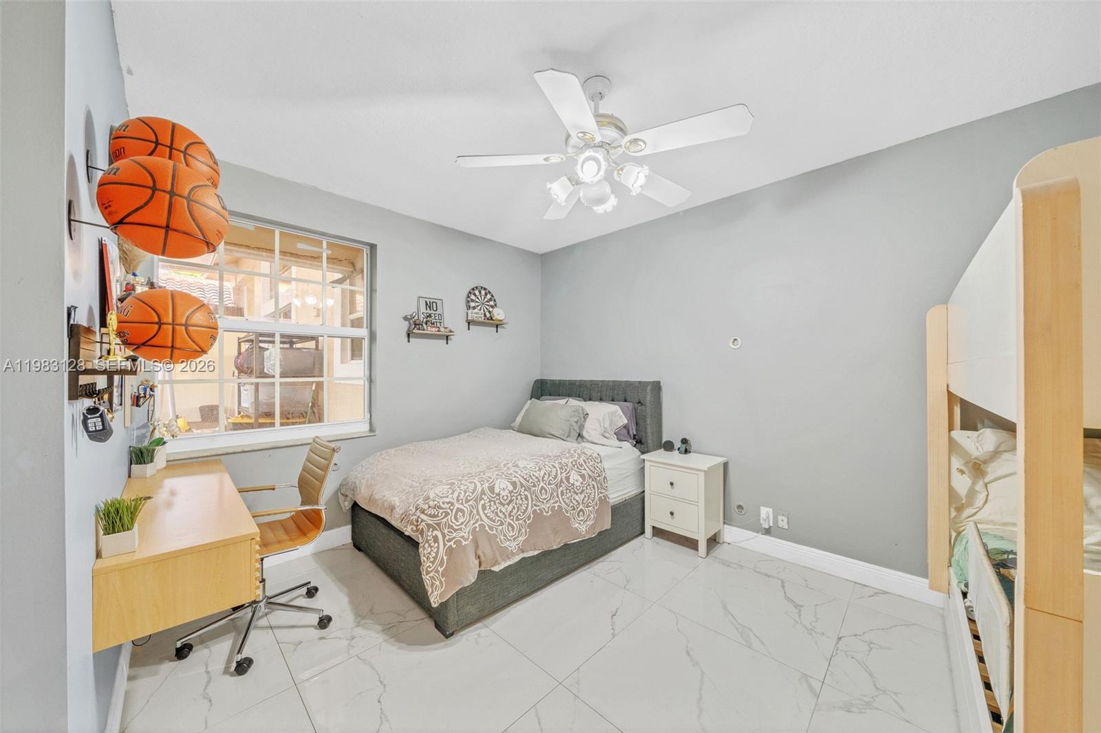 9675 NW 39th Ct Coral Springs, FL 33065