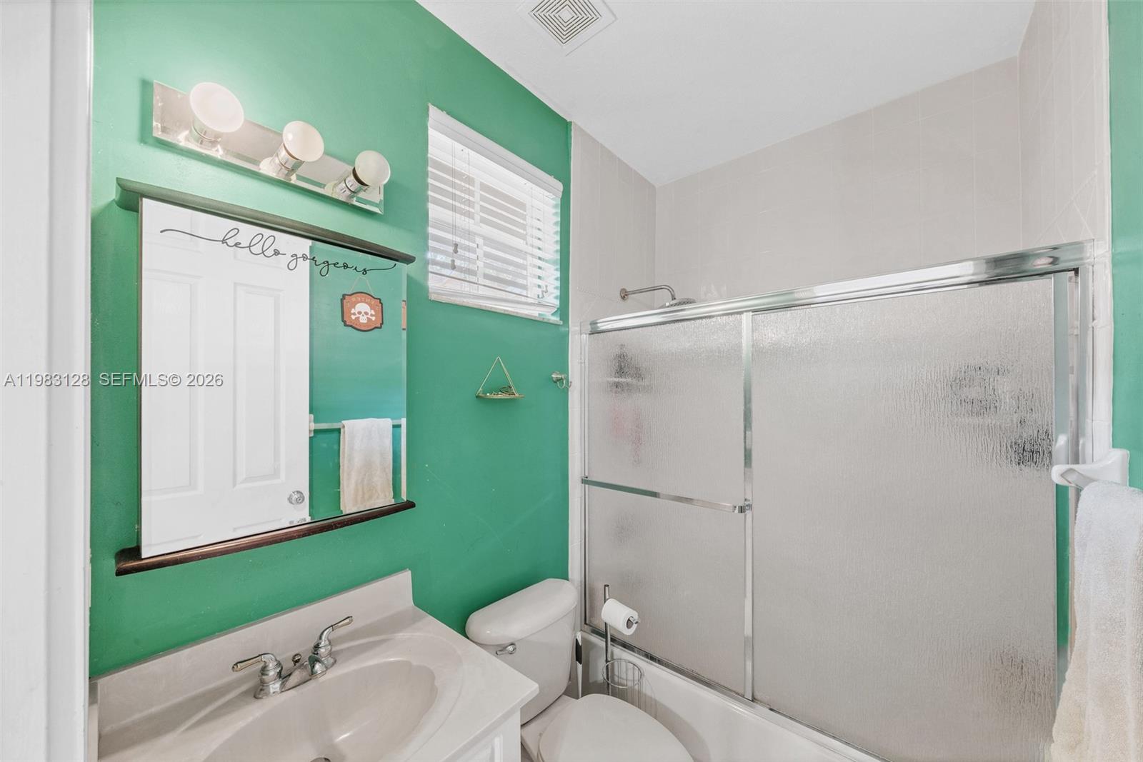 9675 NW 39th Ct Coral Springs, FL 33065