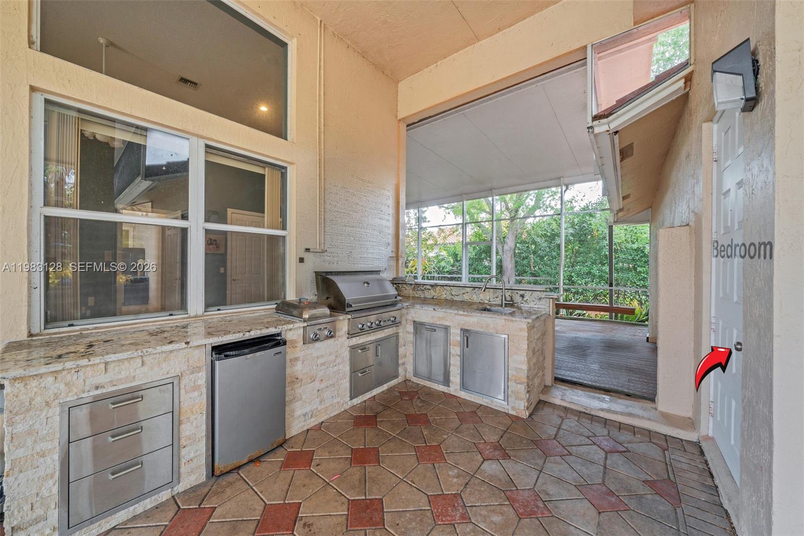 9675 NW 39th Ct Coral Springs, FL 33065