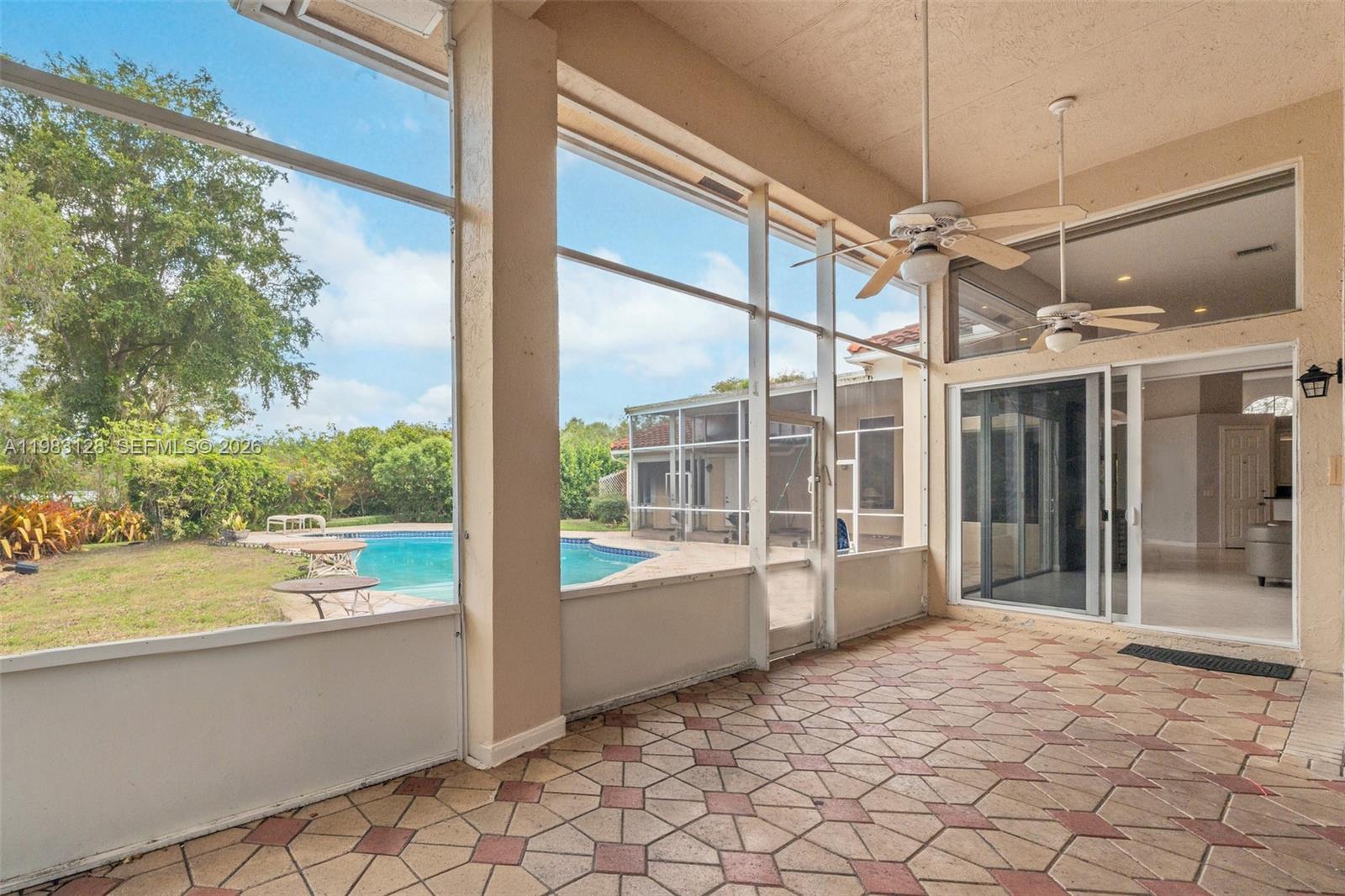 9675 NW 39th Ct Coral Springs, FL 33065