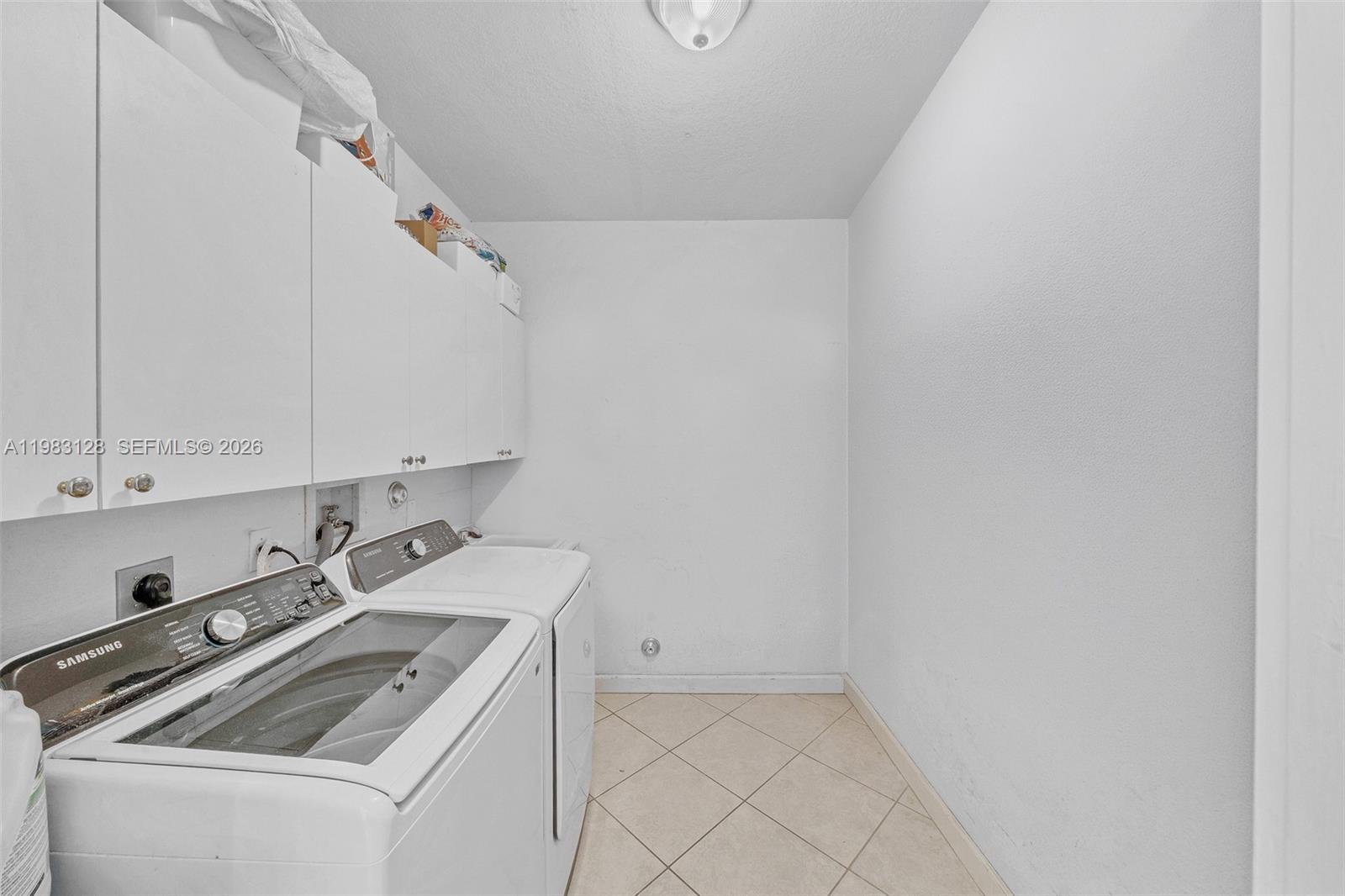 9675 NW 39th Ct Coral Springs, FL 33065