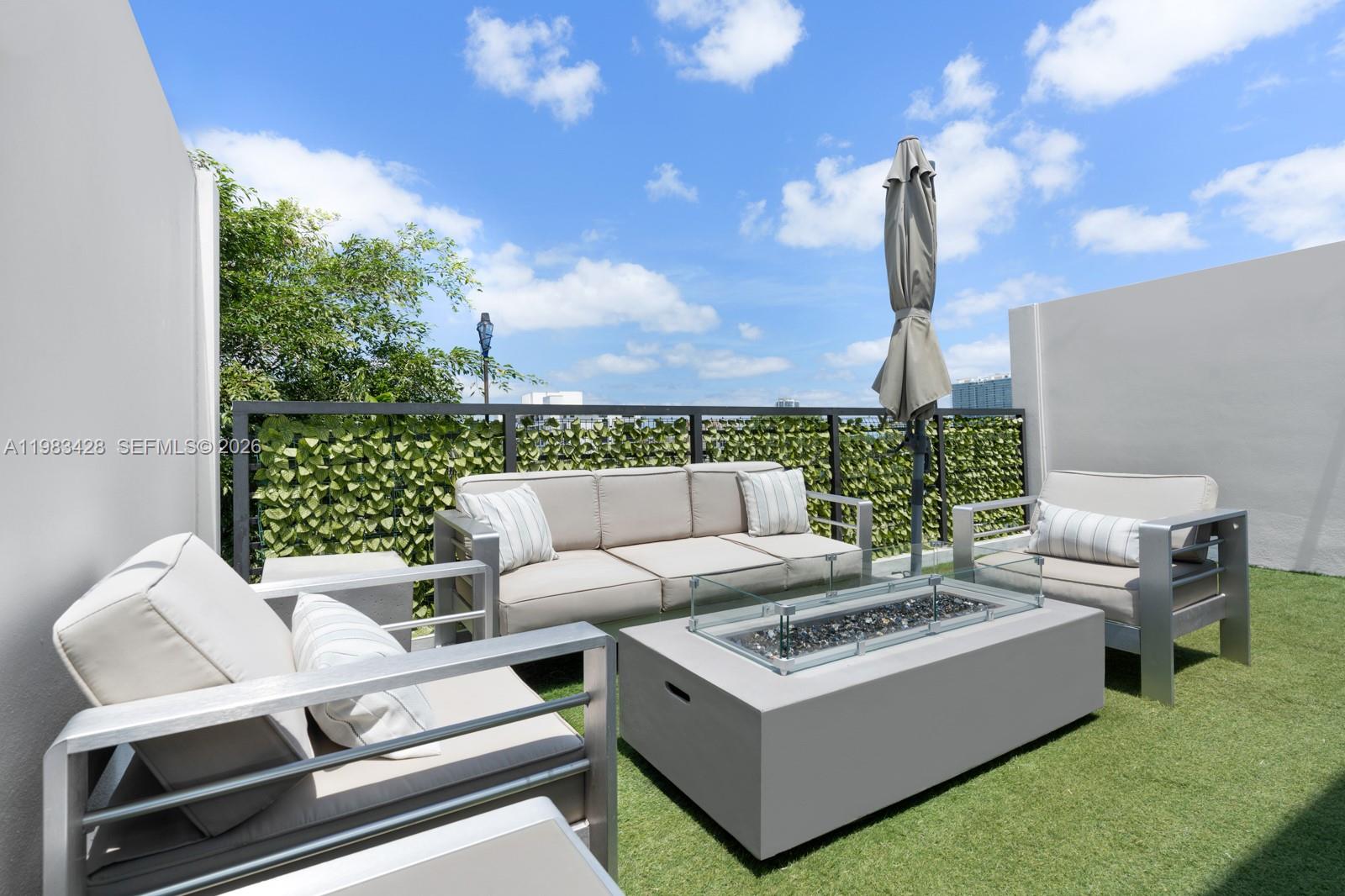 1065 99th St Bay Harbor Islands, FL 33154