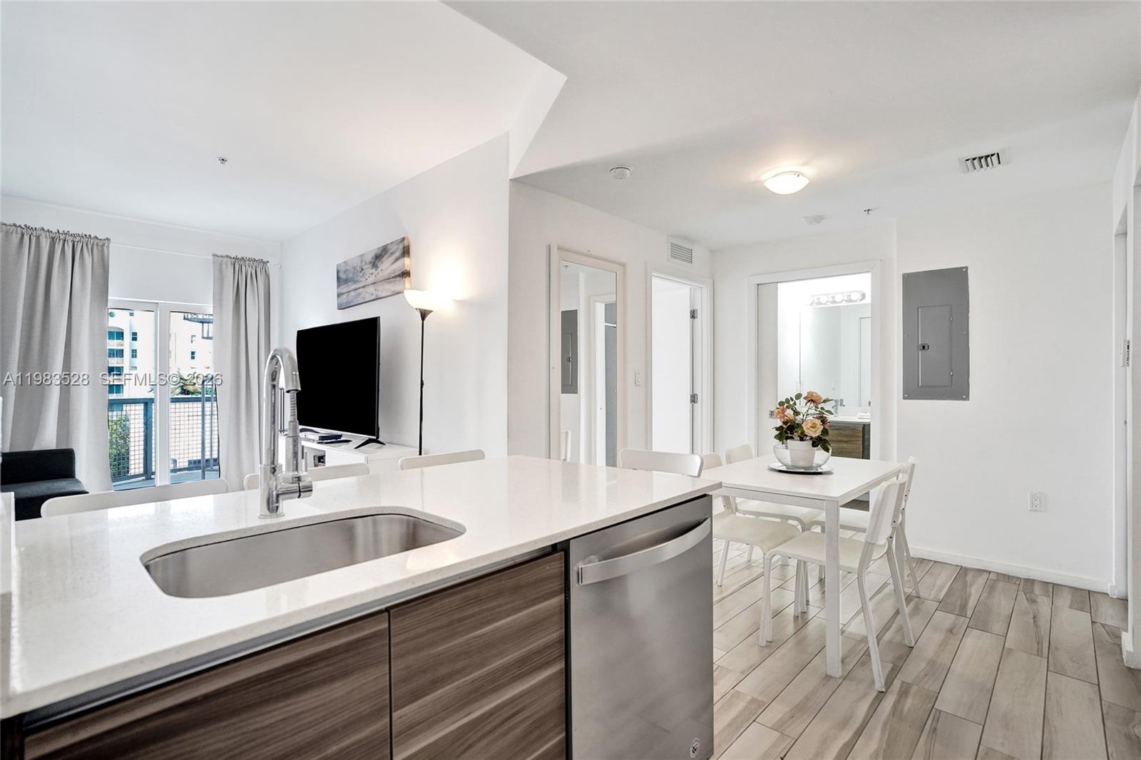 481 NE 29th St #702 Miami, FL 33137