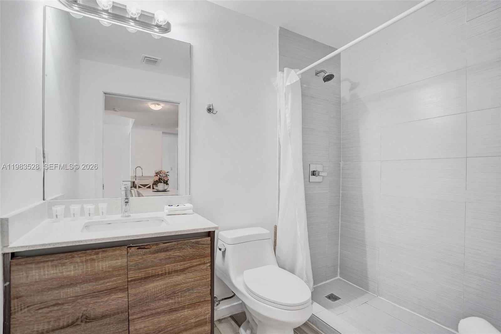 481 NE 29th St #702 Miami, FL 33137