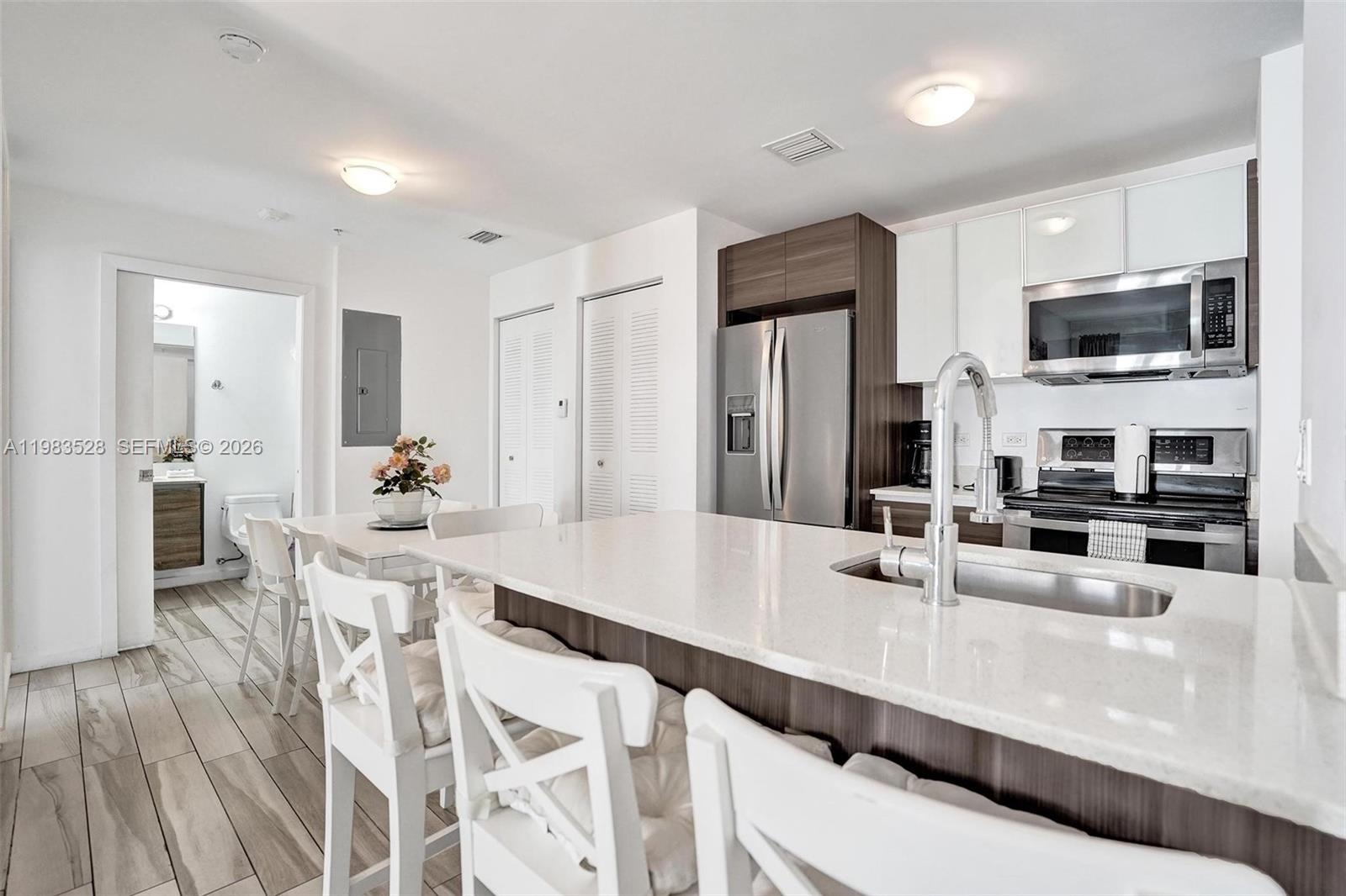 481 NE 29th St #702 Miami, FL 33137