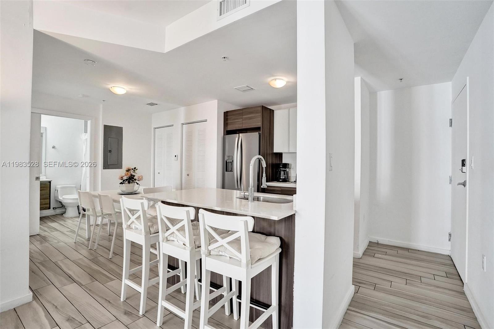 481 NE 29th St #702 Miami, FL 33137