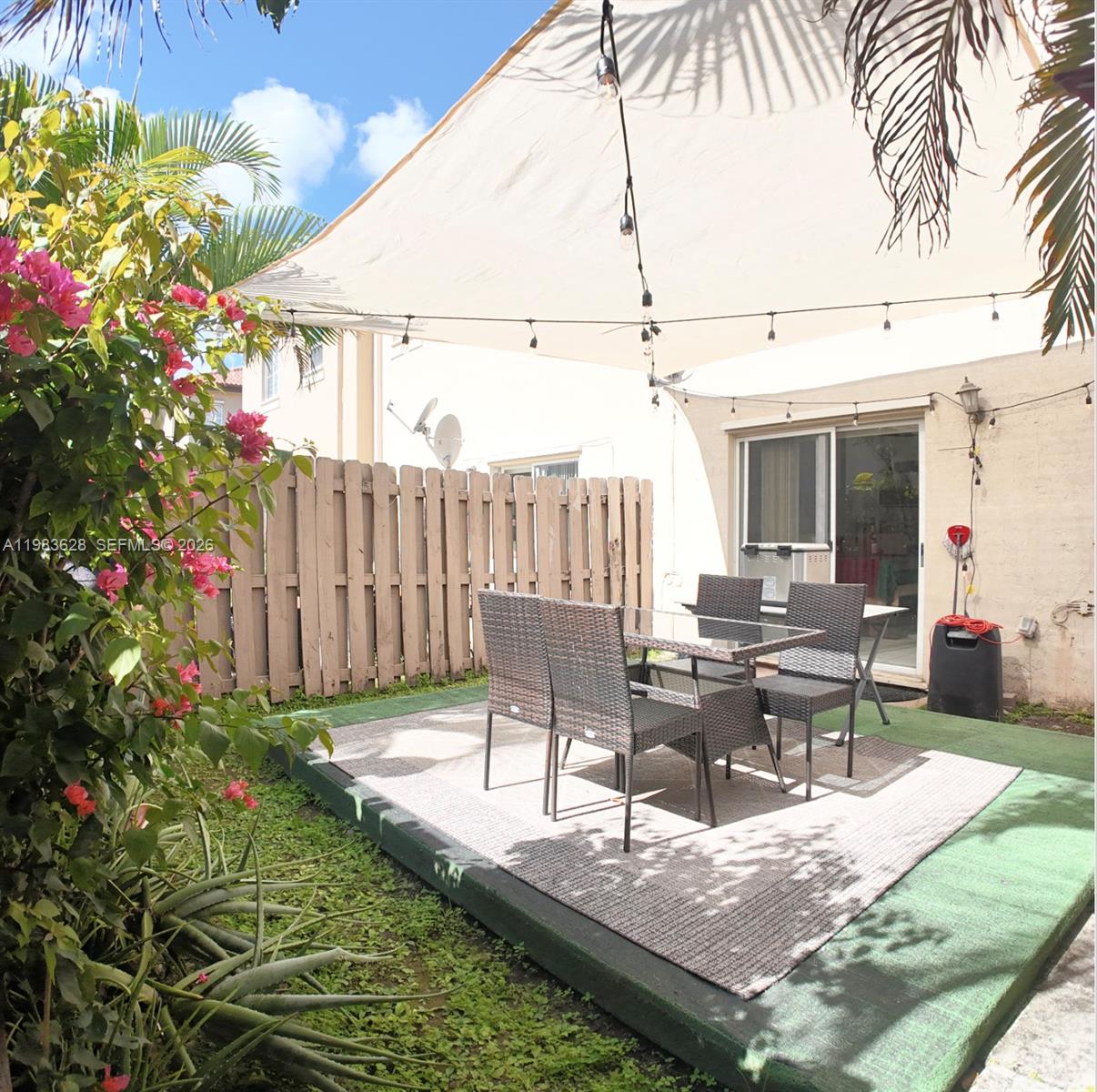 8884 SW 220th Ln Cutler Bay, FL 33190