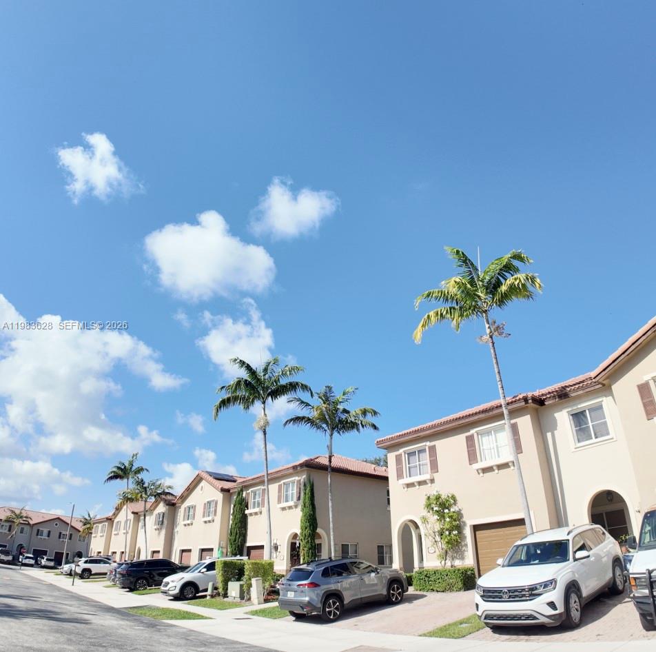 8884 SW 220th Ln Cutler Bay, FL 33190