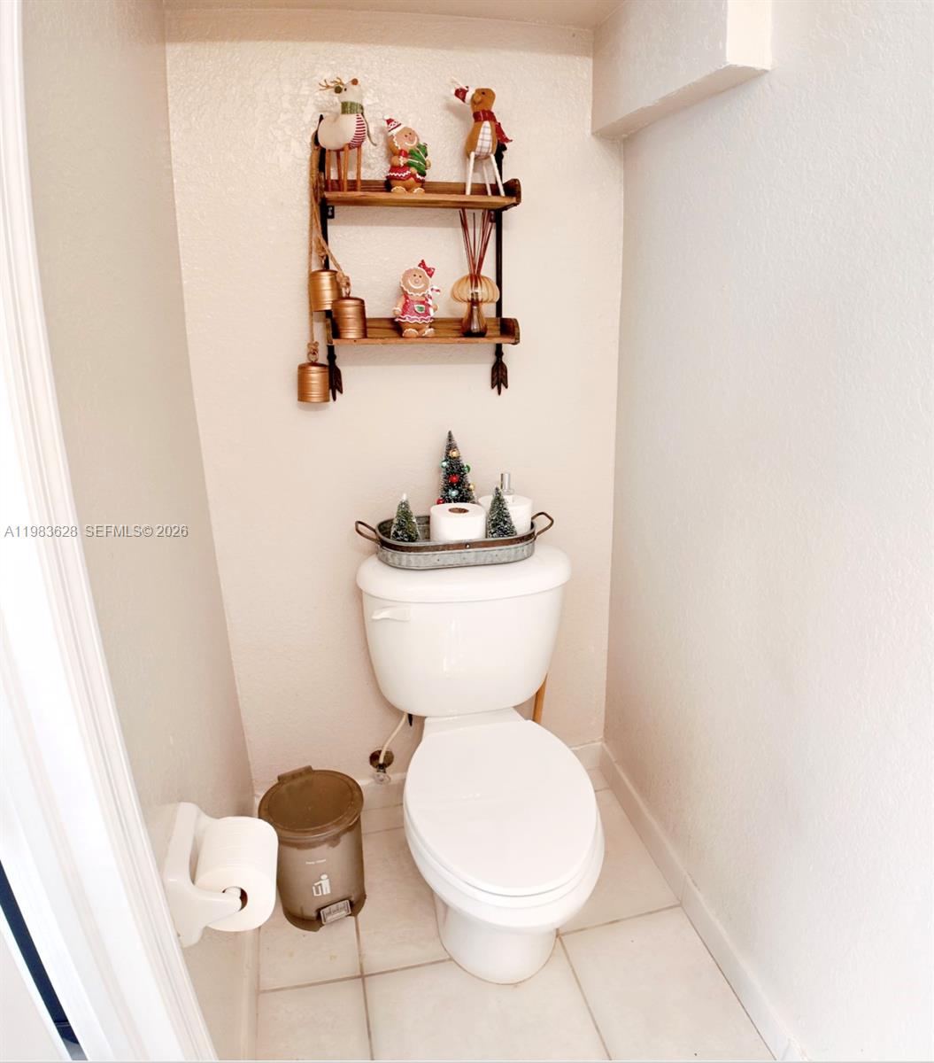 8884 SW 220th Ln Cutler Bay, FL 33190