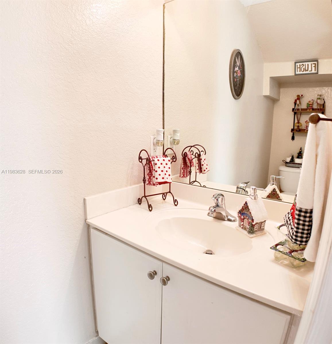 8884 SW 220th Ln Cutler Bay, FL 33190