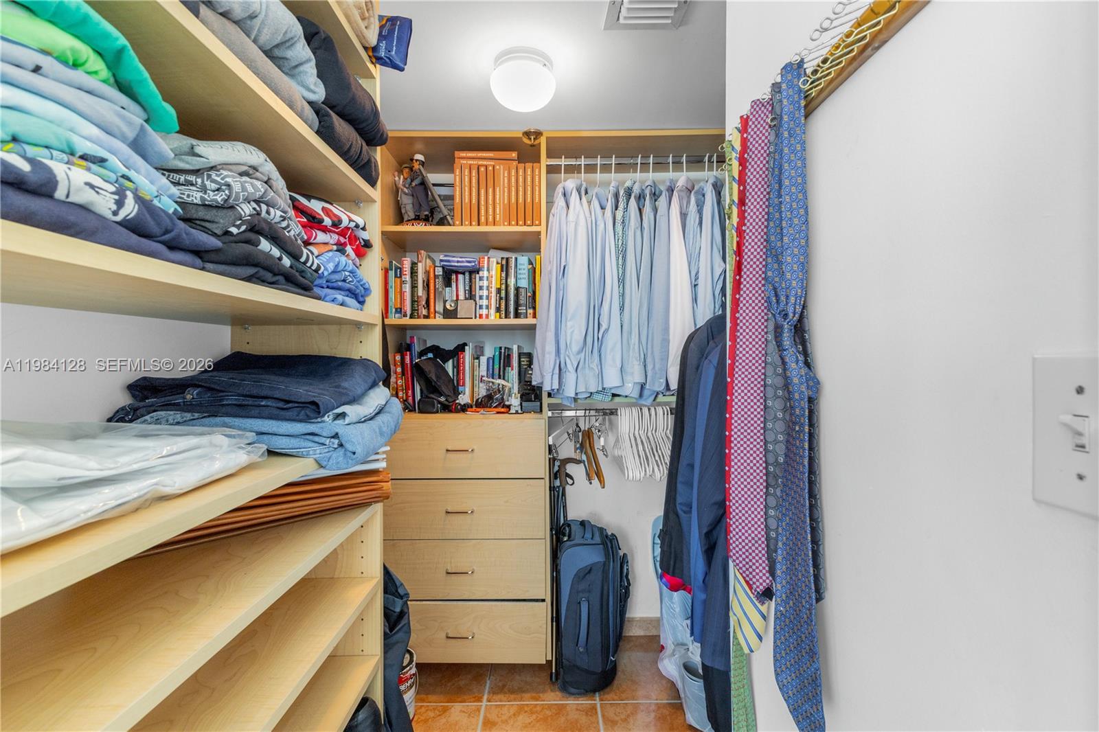 1621 Bay Rd #1202 Miami Beach, FL 33139