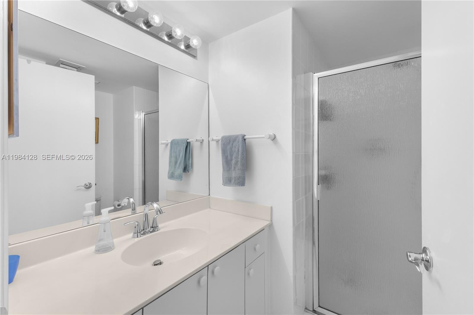 1621 Bay Rd #1202 Miami Beach, FL 33139