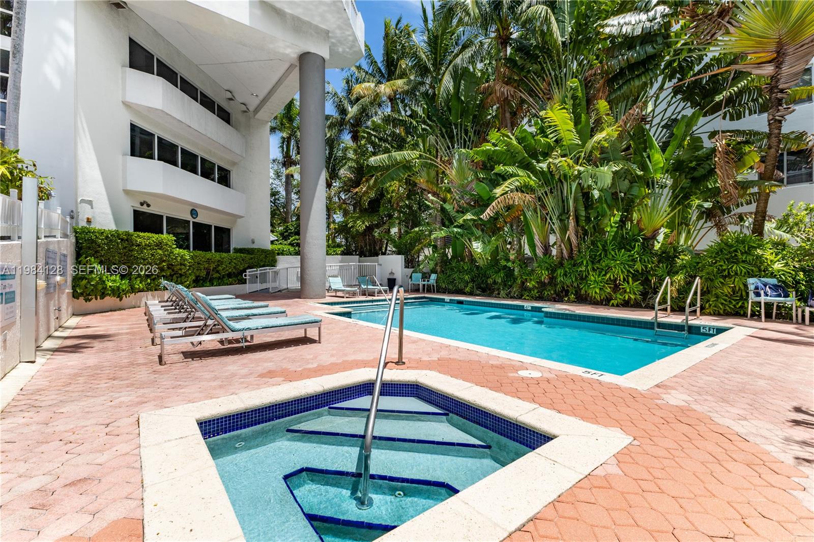 1621 Bay Rd #1202 Miami Beach, FL 33139