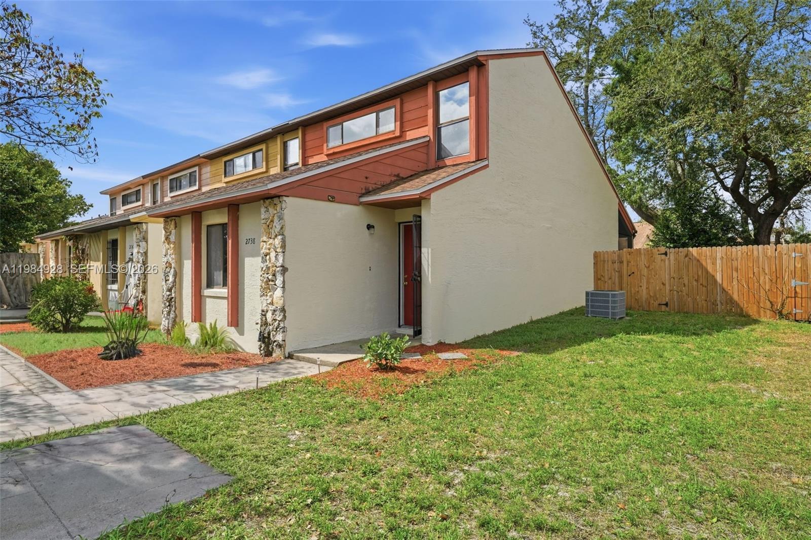 2738 Tally Ho Ave Orlando, FL 32828