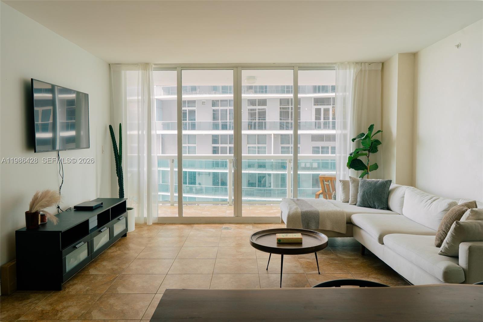 1800 N Bayshore Dr #1412 Miami, FL 33132