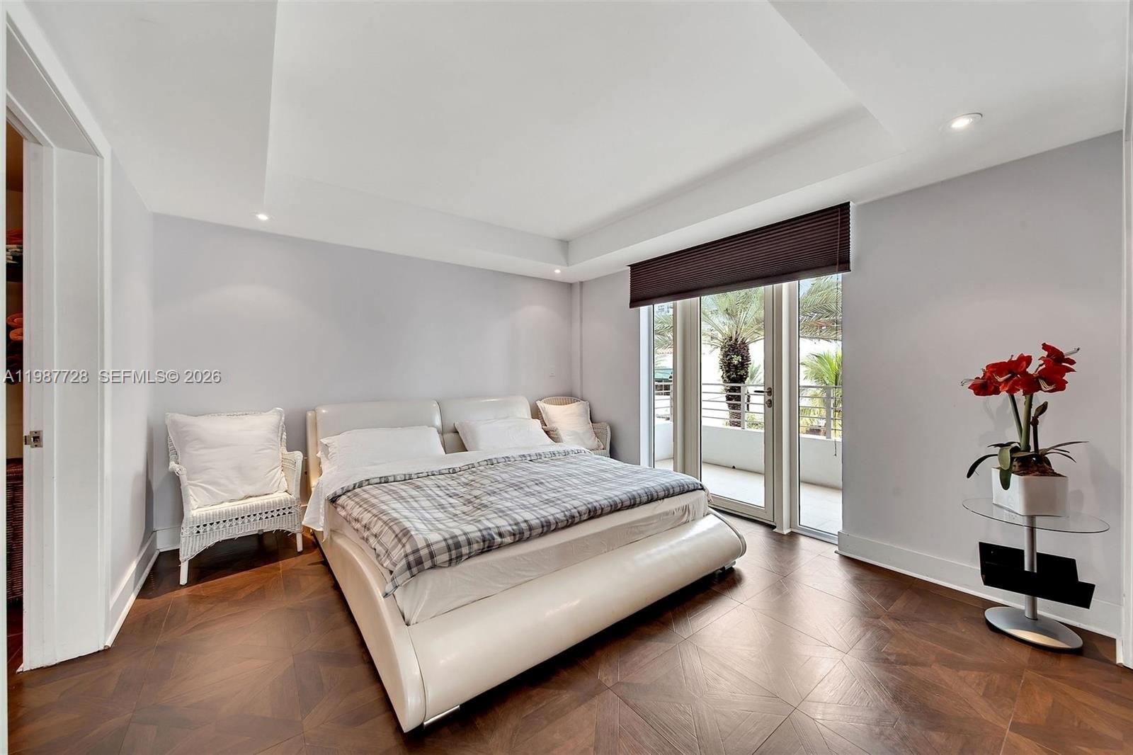 448 Ocean Dr #302 Miami Beach, FL 33139