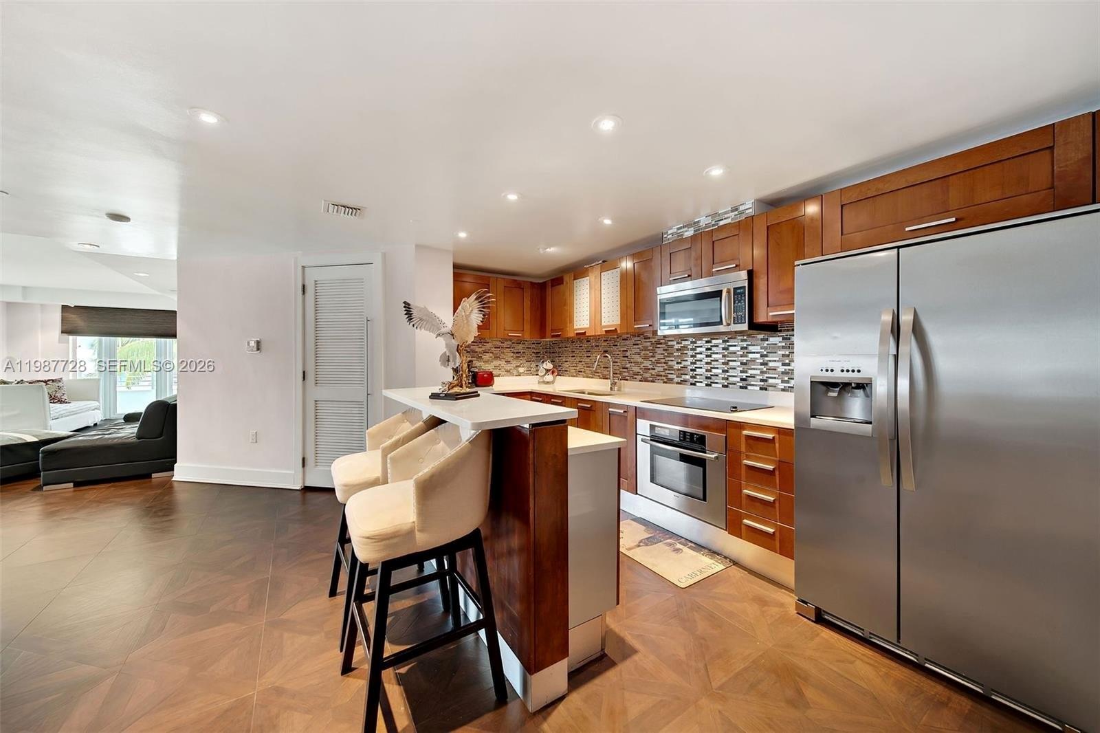 448 Ocean Dr #302 Miami Beach, FL 33139