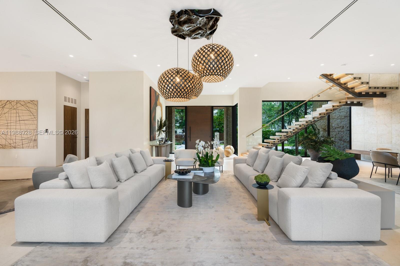 5545 SW 81st Ter Miami, FL 33143