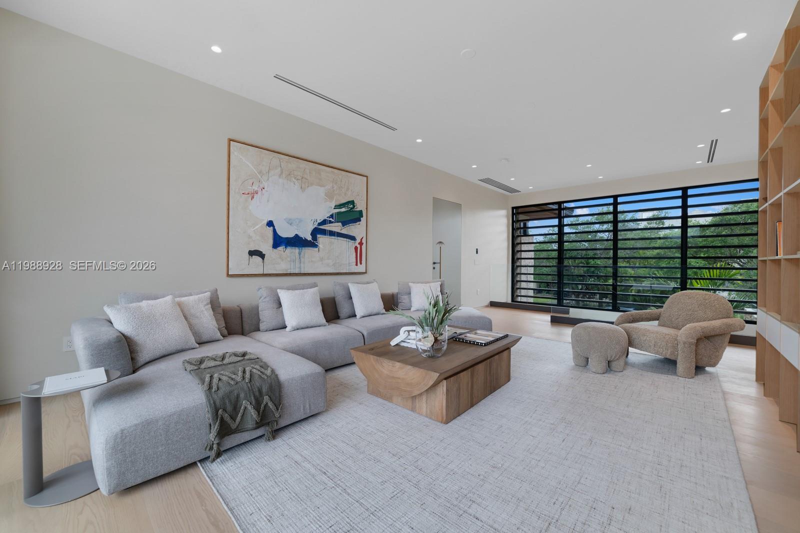 5545 SW 81st Ter Miami, FL 33143