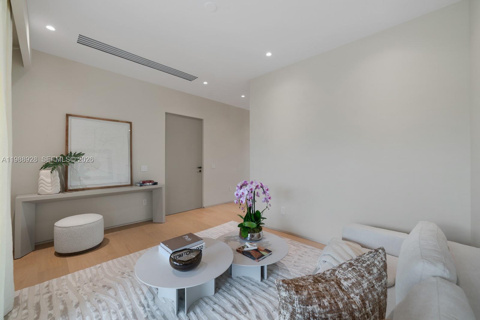 5545 SW 81st Ter Miami, FL 33143