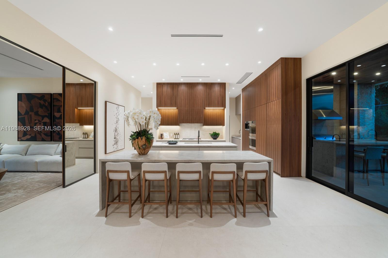 5545 SW 81st Ter Miami, FL 33143