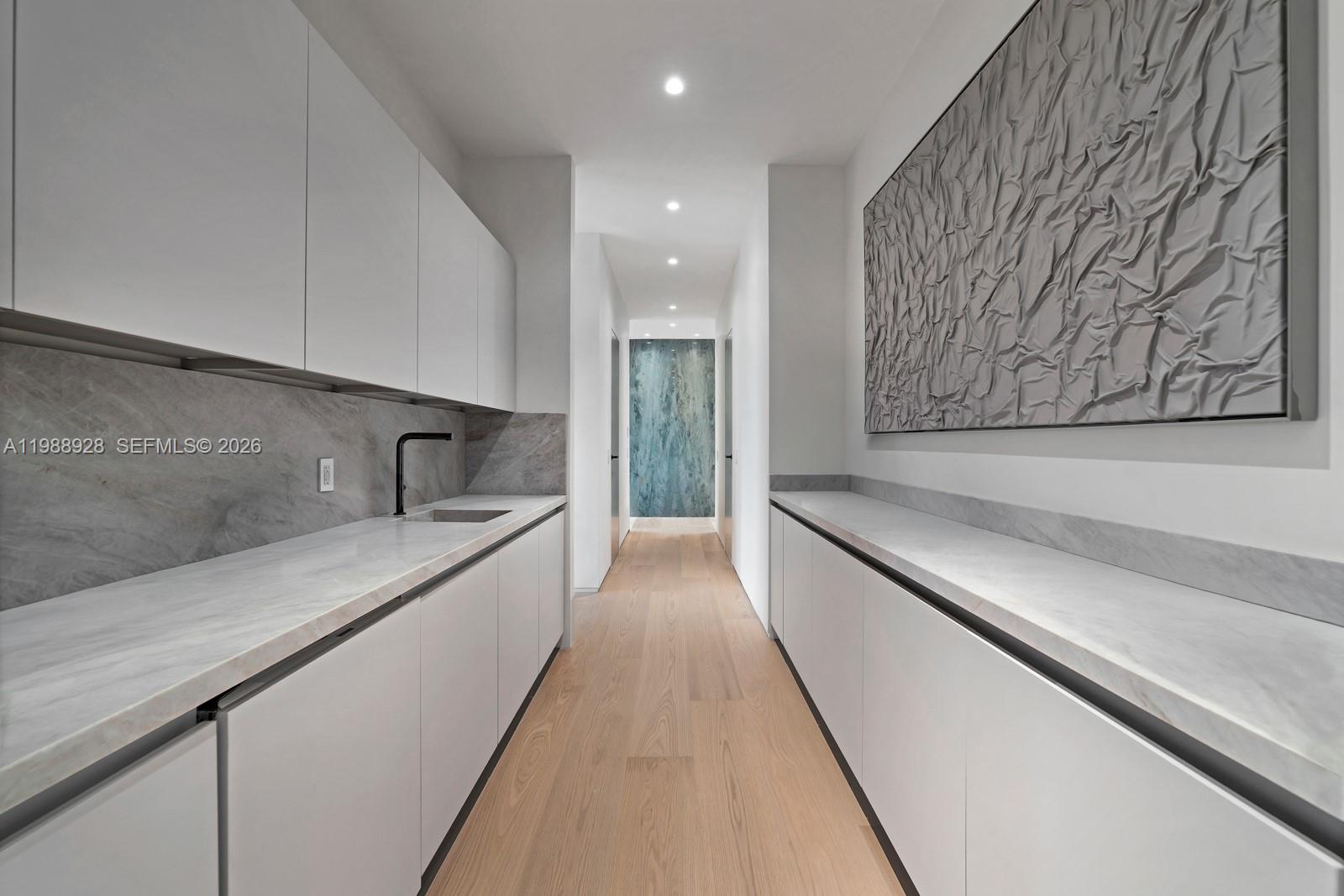 5545 SW 81st Ter Miami, FL 33143