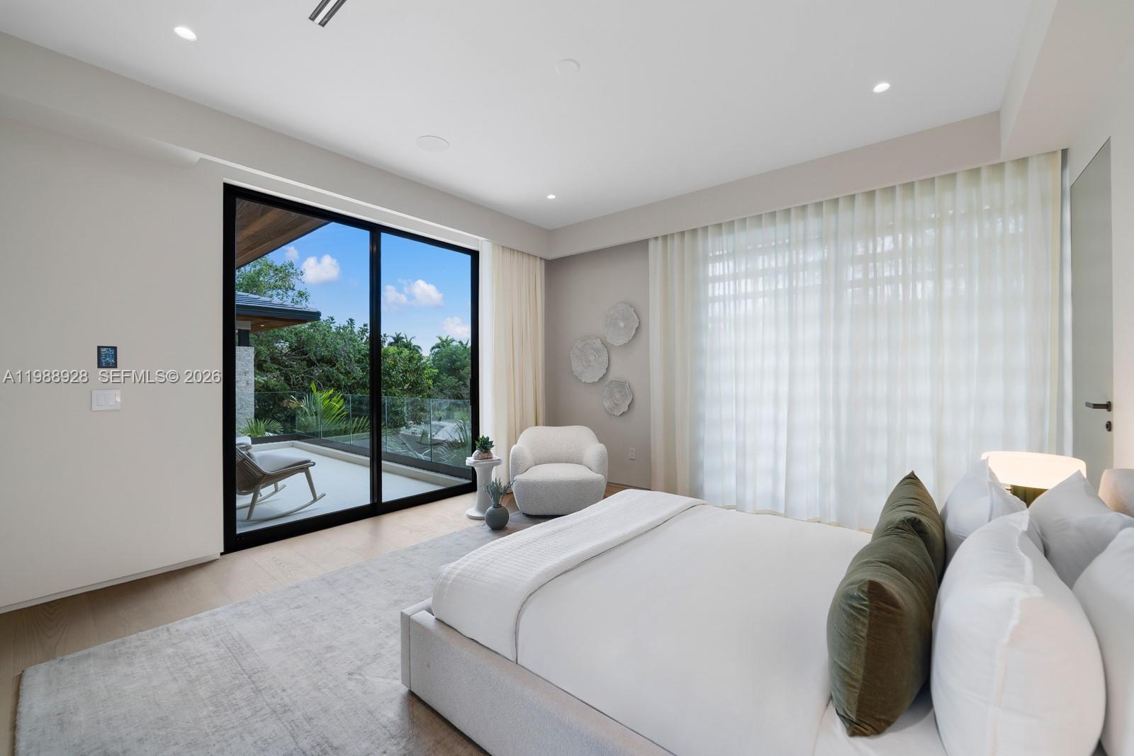 5545 SW 81st Ter Miami, FL 33143