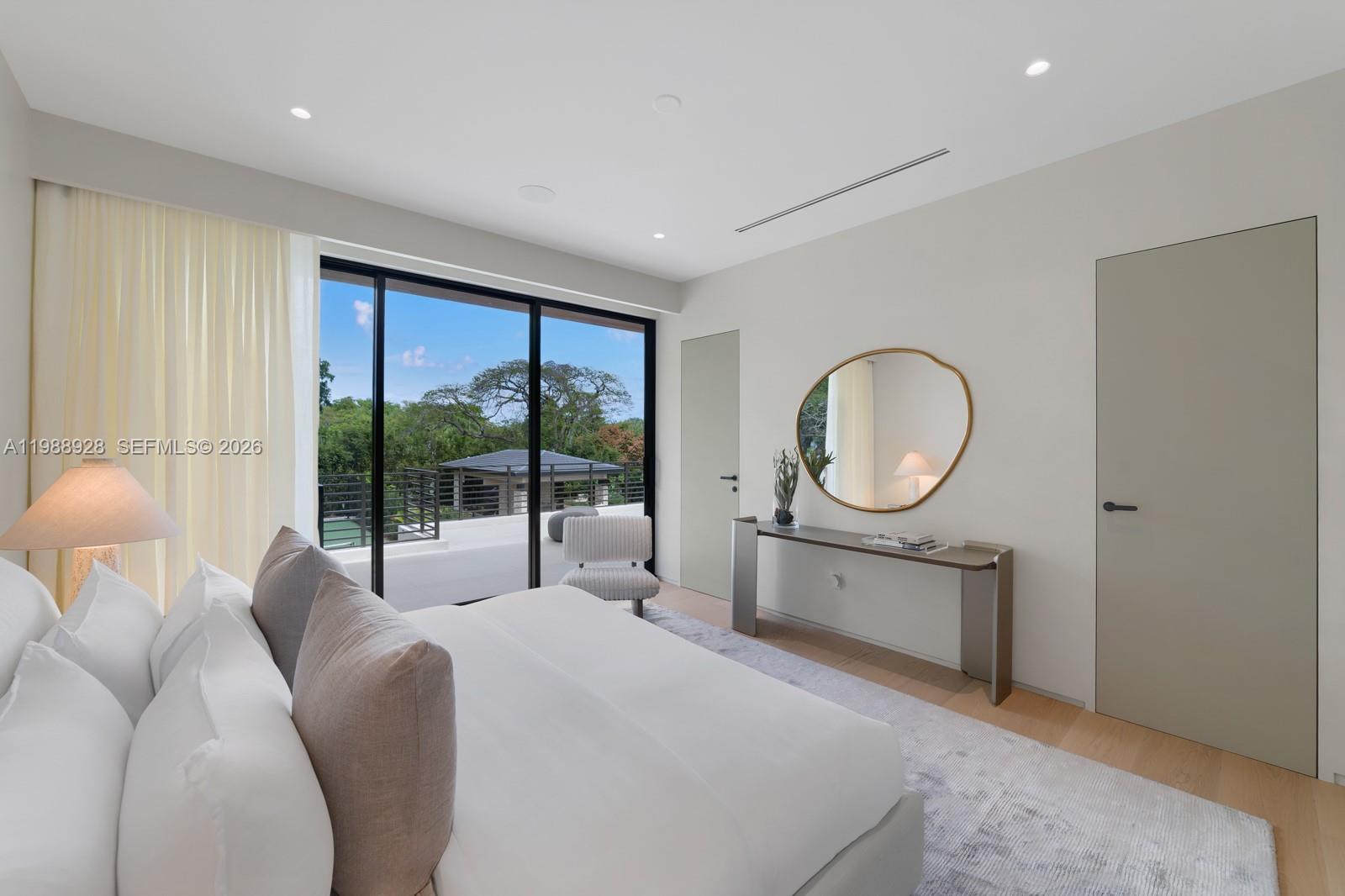 5545 SW 81st Ter Miami, FL 33143