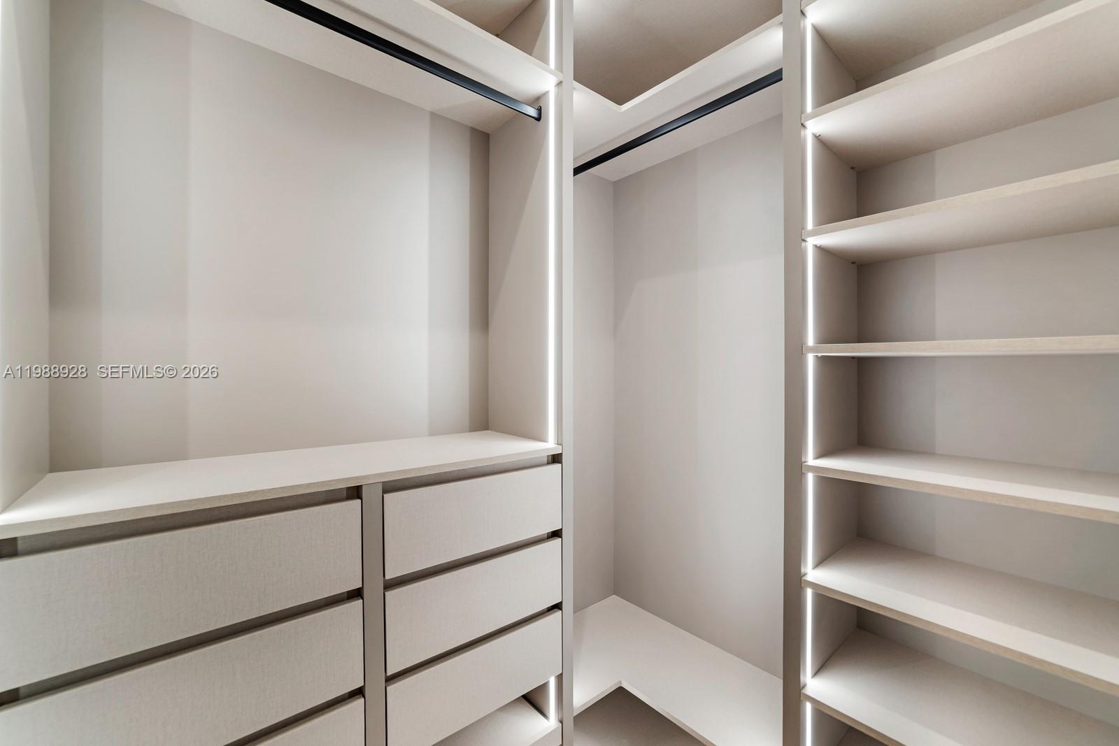 5545 SW 81st Ter Miami, FL 33143