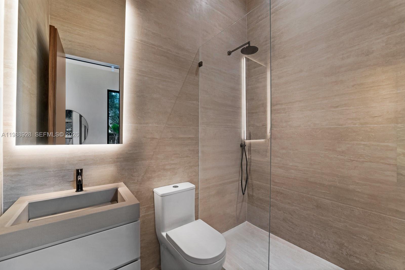 5545 SW 81st Ter Miami, FL 33143