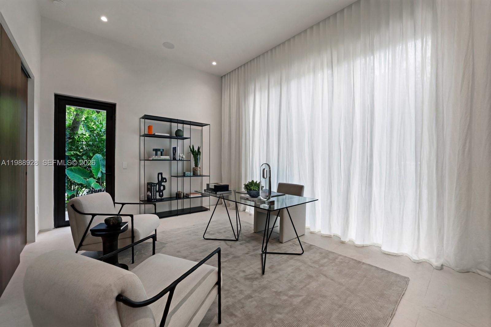 5545 SW 81st Ter Miami, FL 33143