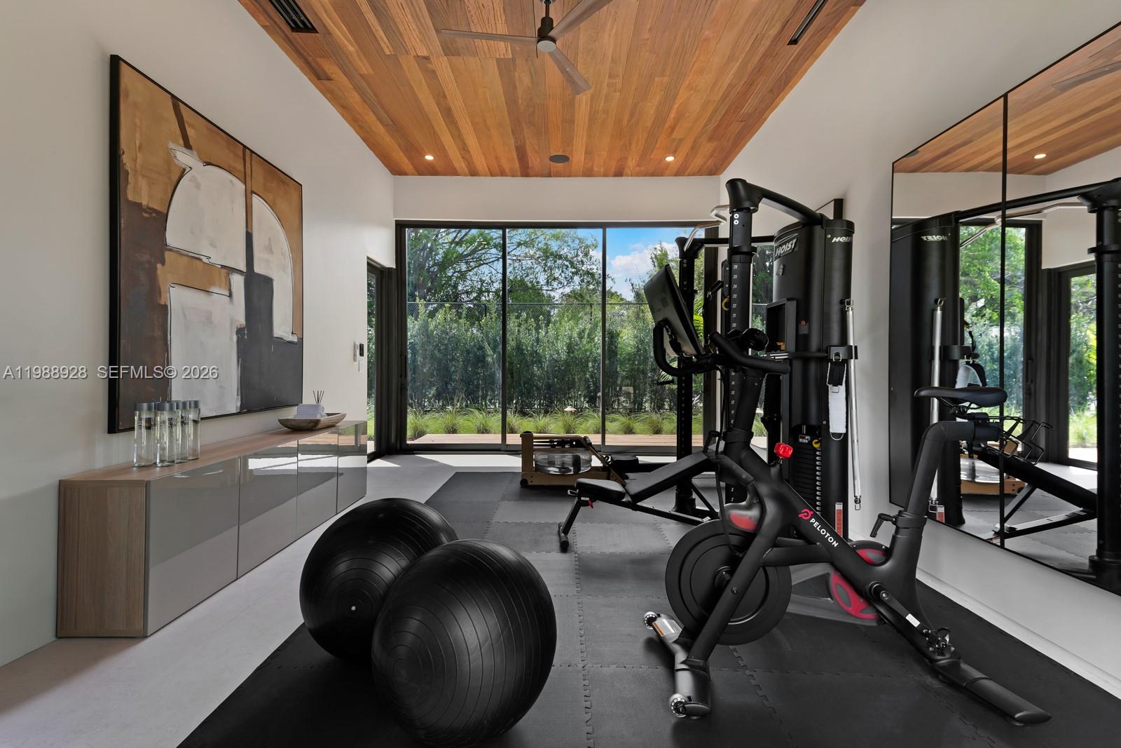 5545 SW 81st Ter Miami, FL 33143