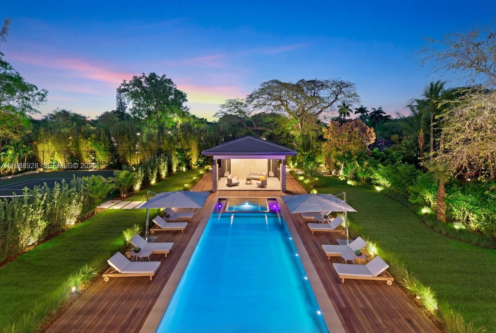 5545 SW 81st Ter Miami, FL 33143