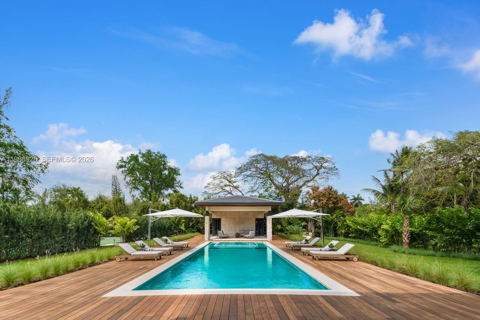 5545 SW 81st Ter Miami, FL 33143