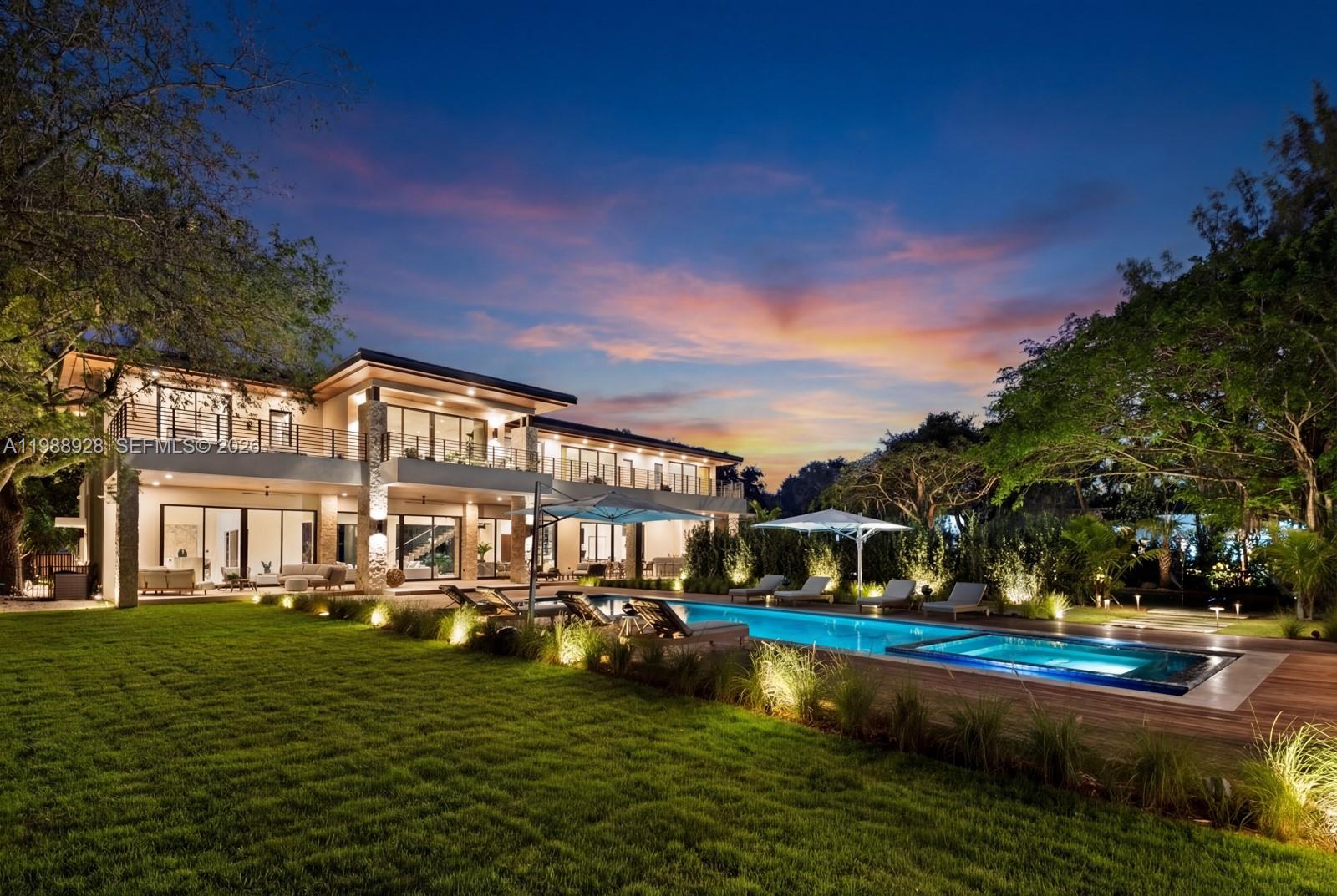 5545 SW 81st Ter Miami, FL 33143