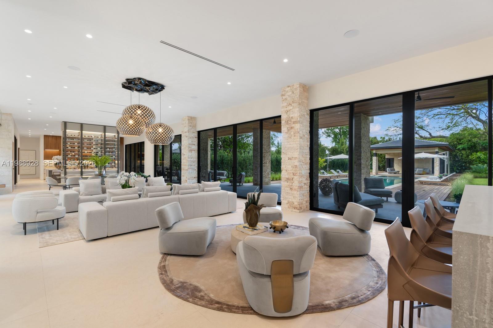 5545 SW 81st Ter Miami, FL 33143