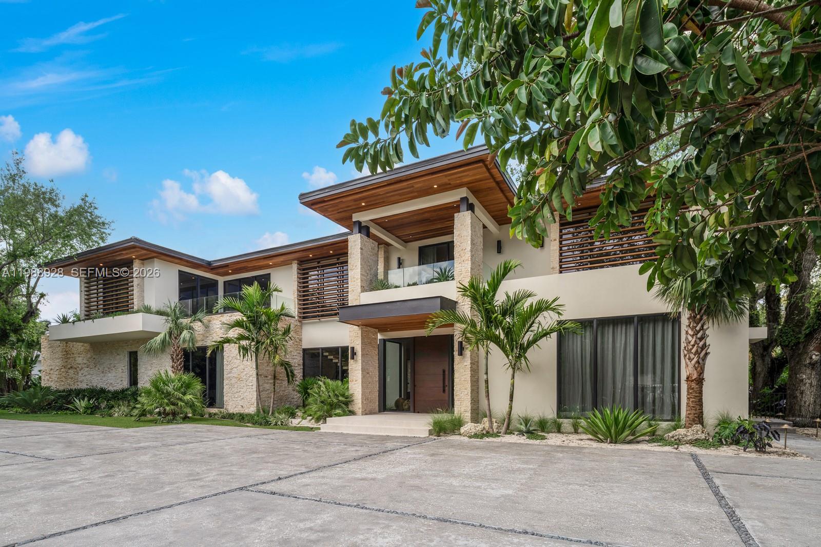 5545 SW 81st Ter Miami, FL 33143