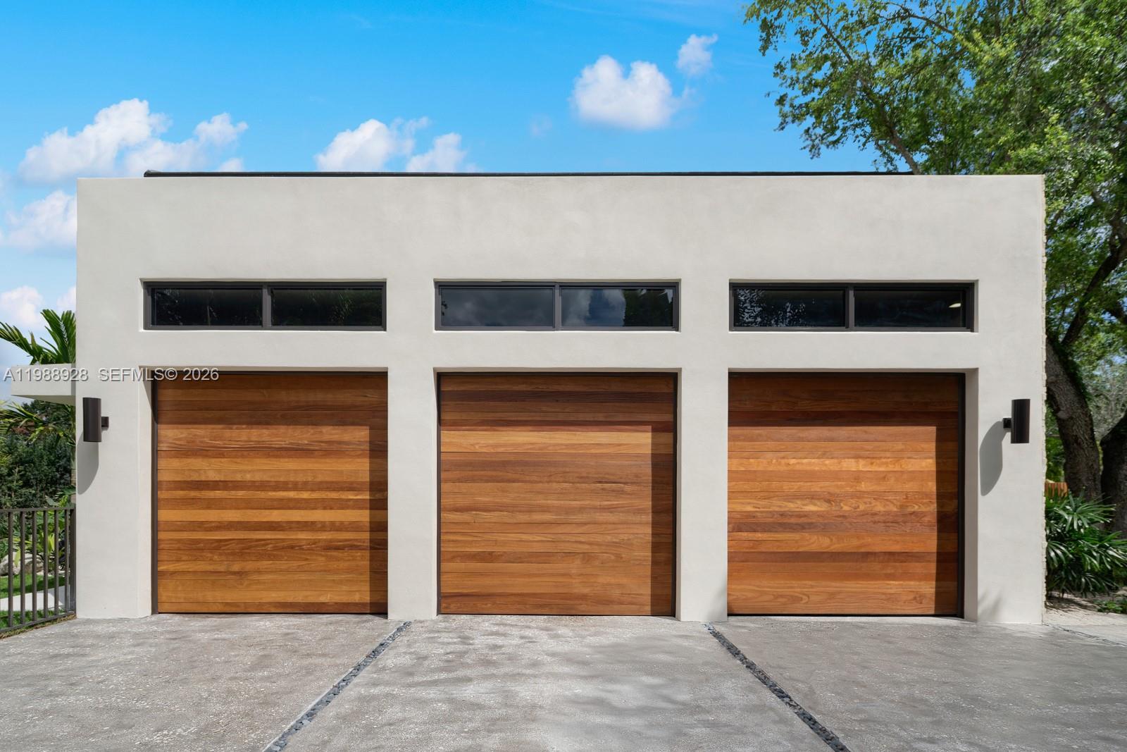 5545 SW 81st Ter Miami, FL 33143