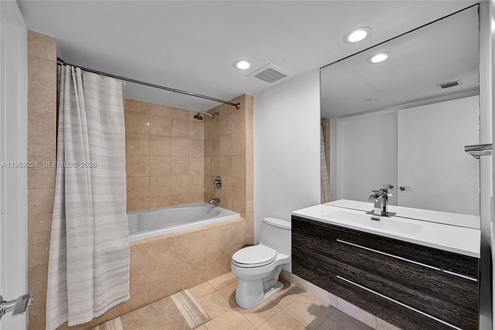 image Beach Club 217