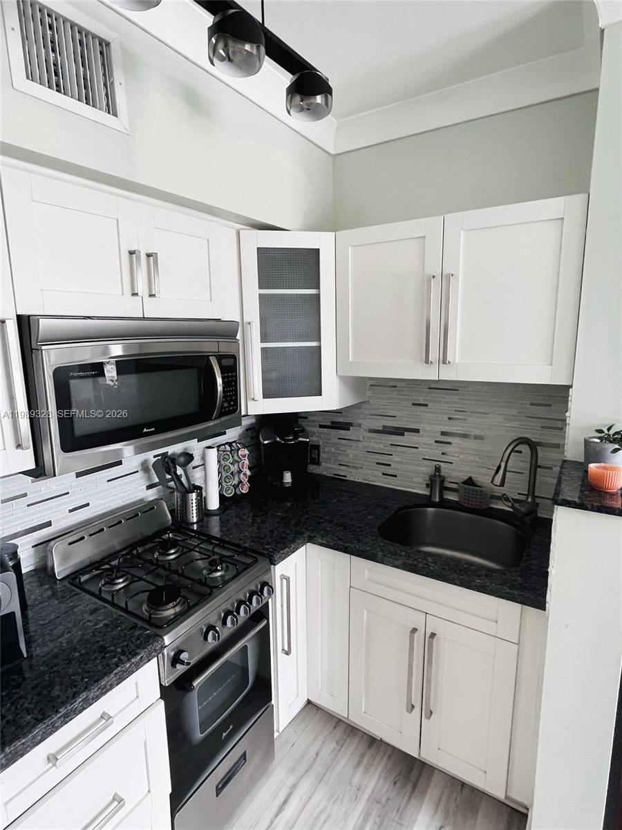 1320 Drexel Ave #301 Miami Beach, FL 33139